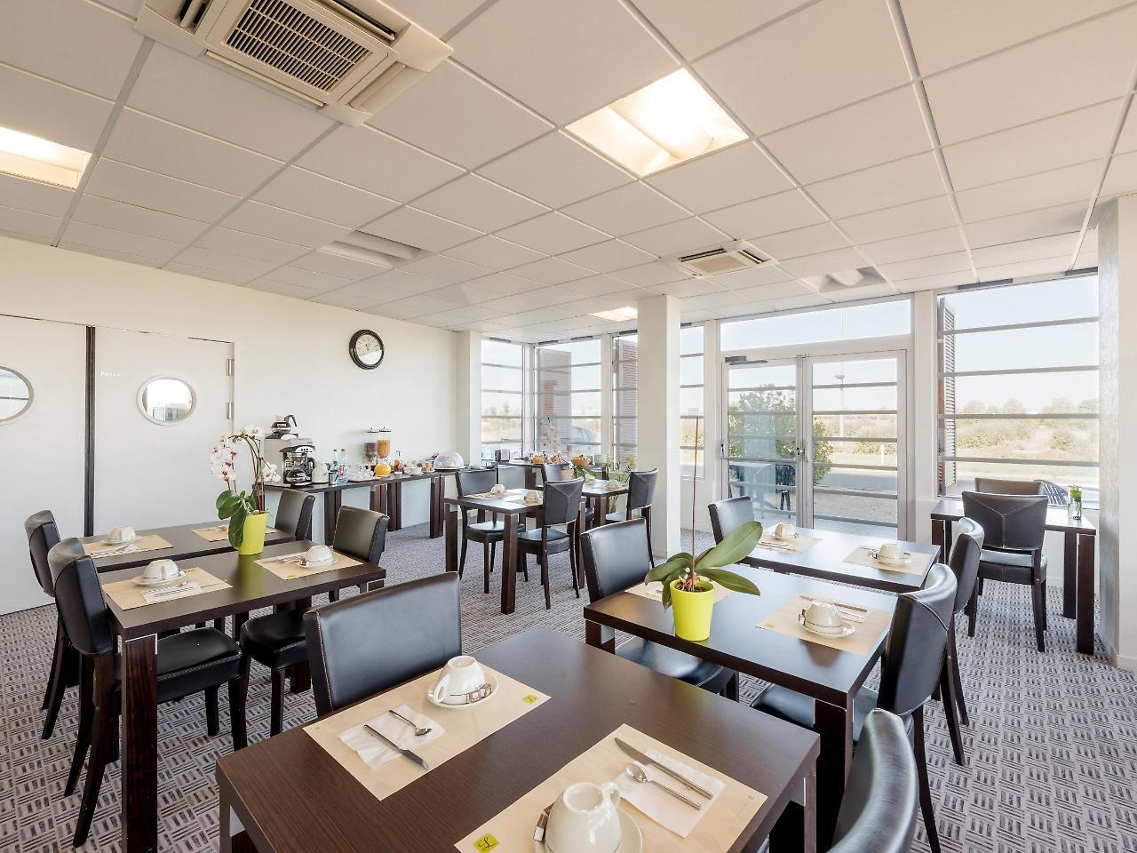 Cit'Hotel Talencia Thouars Zewnętrze zdjęcie